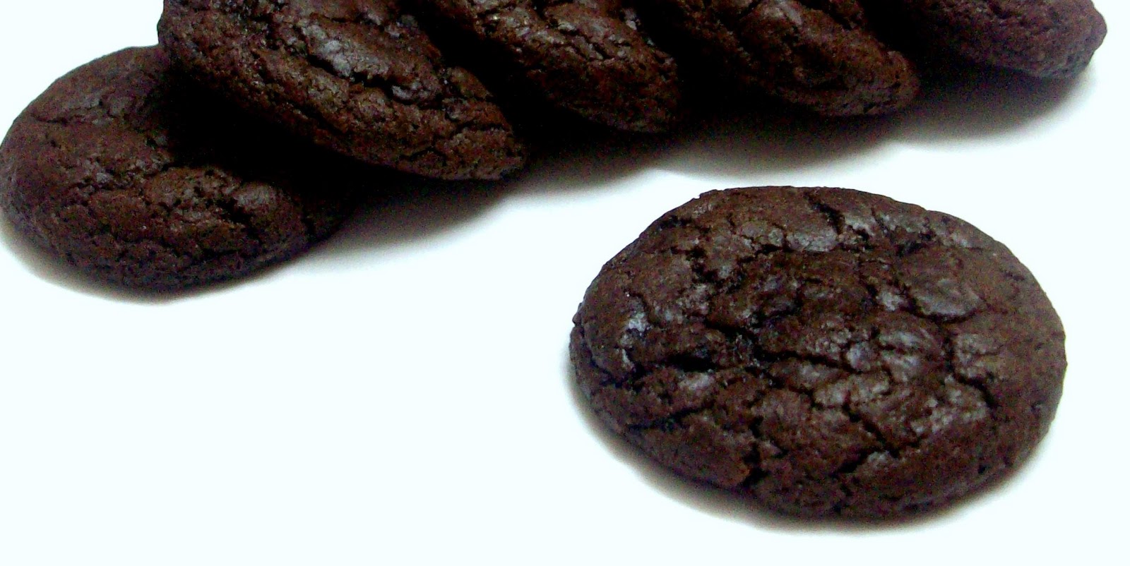 Cakes & More Eggless Buttermilk Chocolate Cookies Chewy
