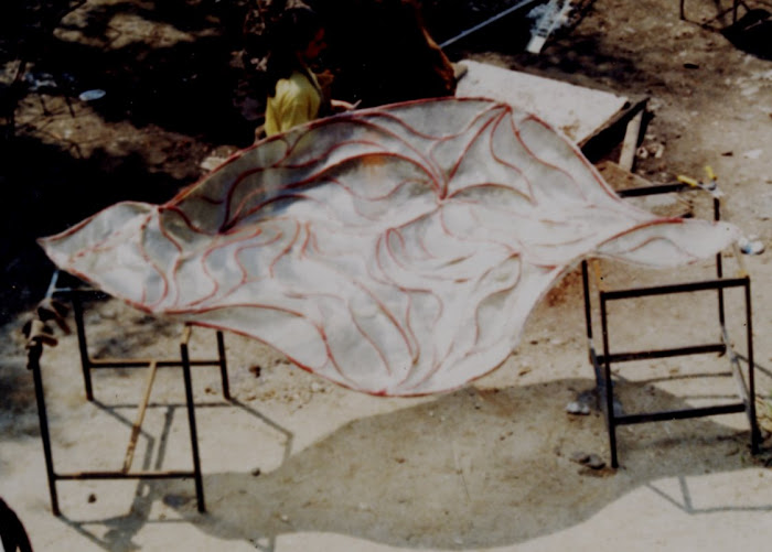 Trabajo de fibroresina en taller