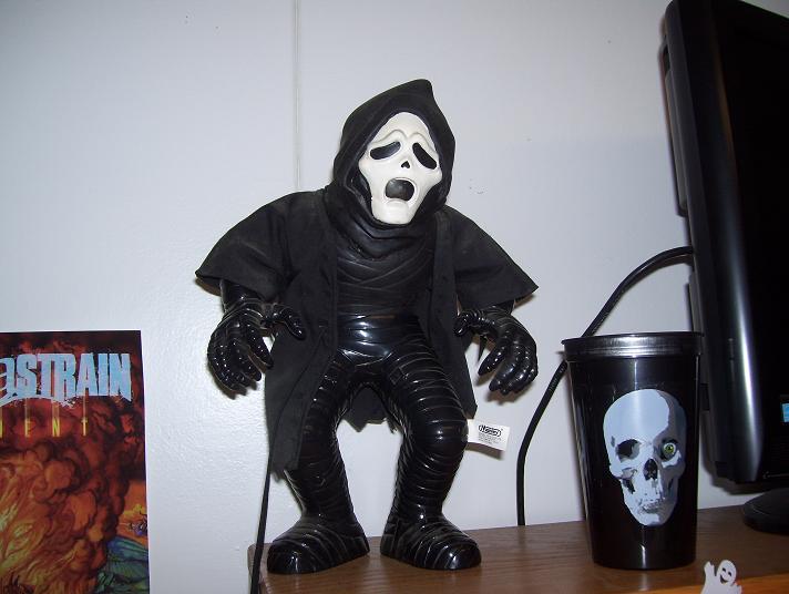 [Chucky+and+Scream+001.jpg]