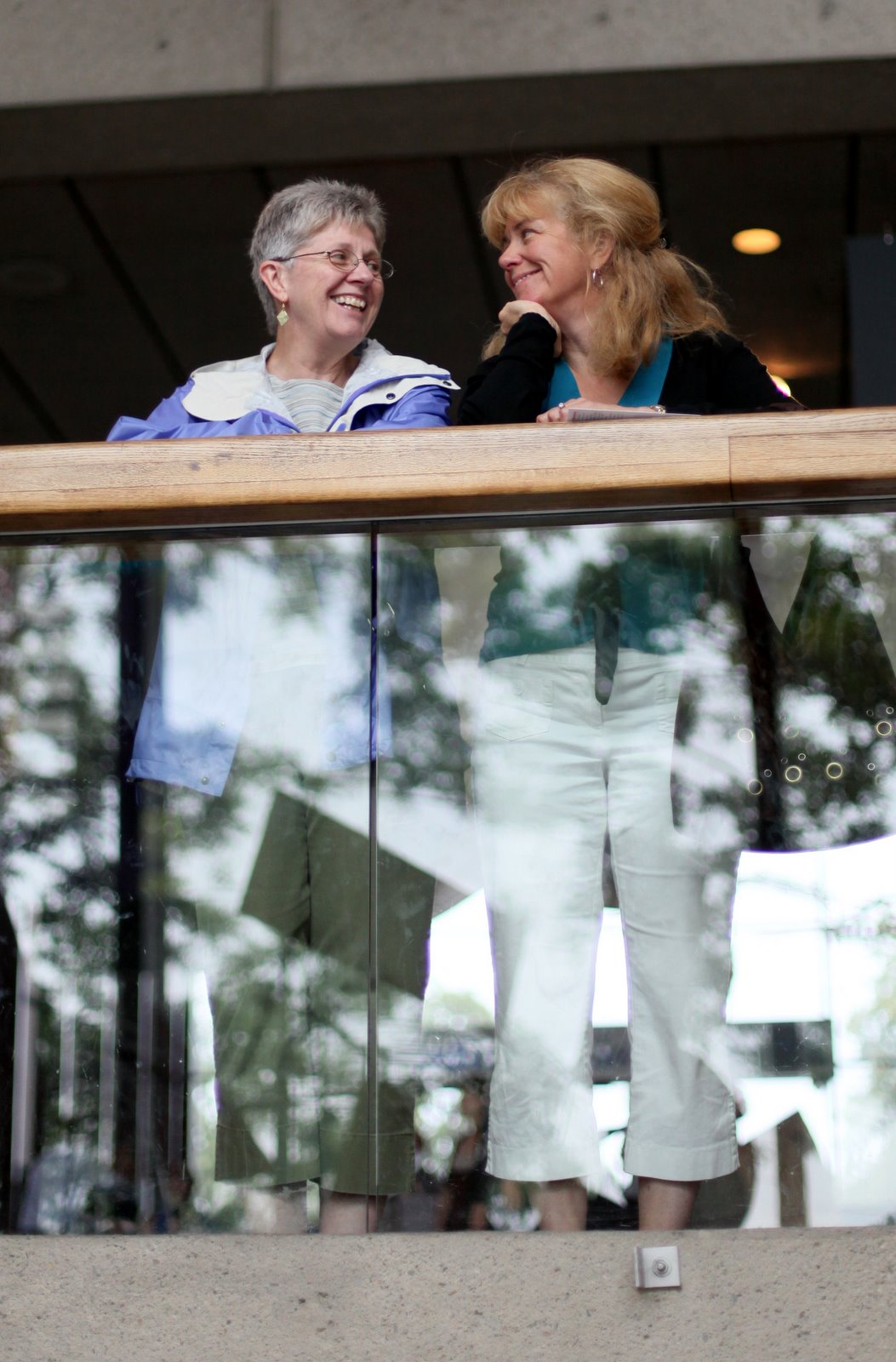 [2009-06-28+123856+6.JPG]