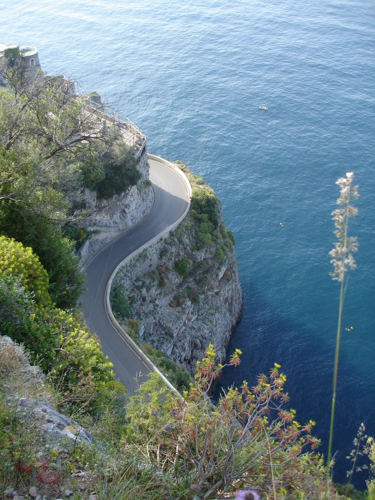 [Amalfi+Coast+Road.JPG]