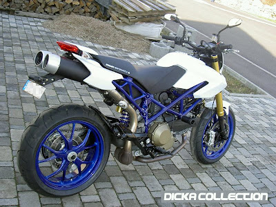 Ducati Hypermotard 1100 White Muscular Super Fighter 3