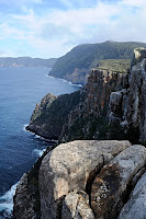 Southerly view from Monument lookout above Cape Hauy, towards Cape Pillar - 11th September 2009 (276KB)