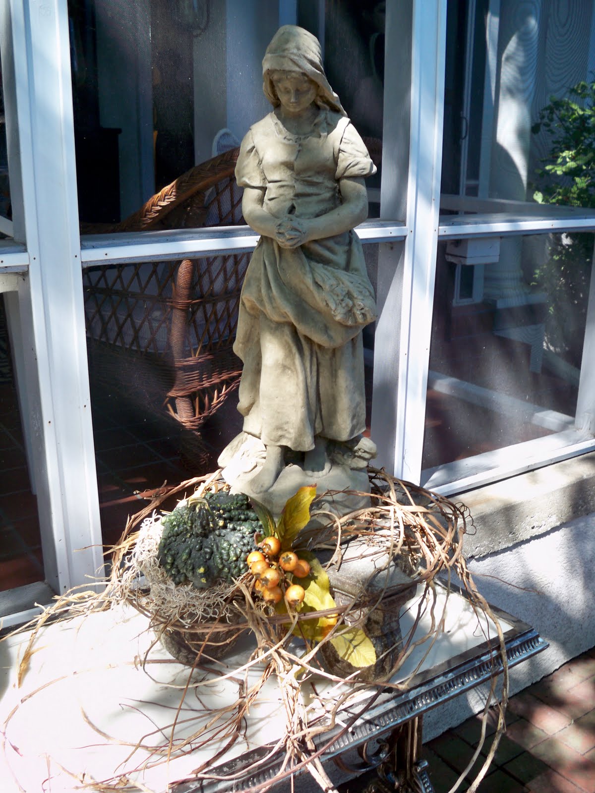 One Dish Dude Nell Hill's Fall Open House at Mary Carol Garrity's