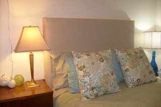 Hanging+pillow+headboard