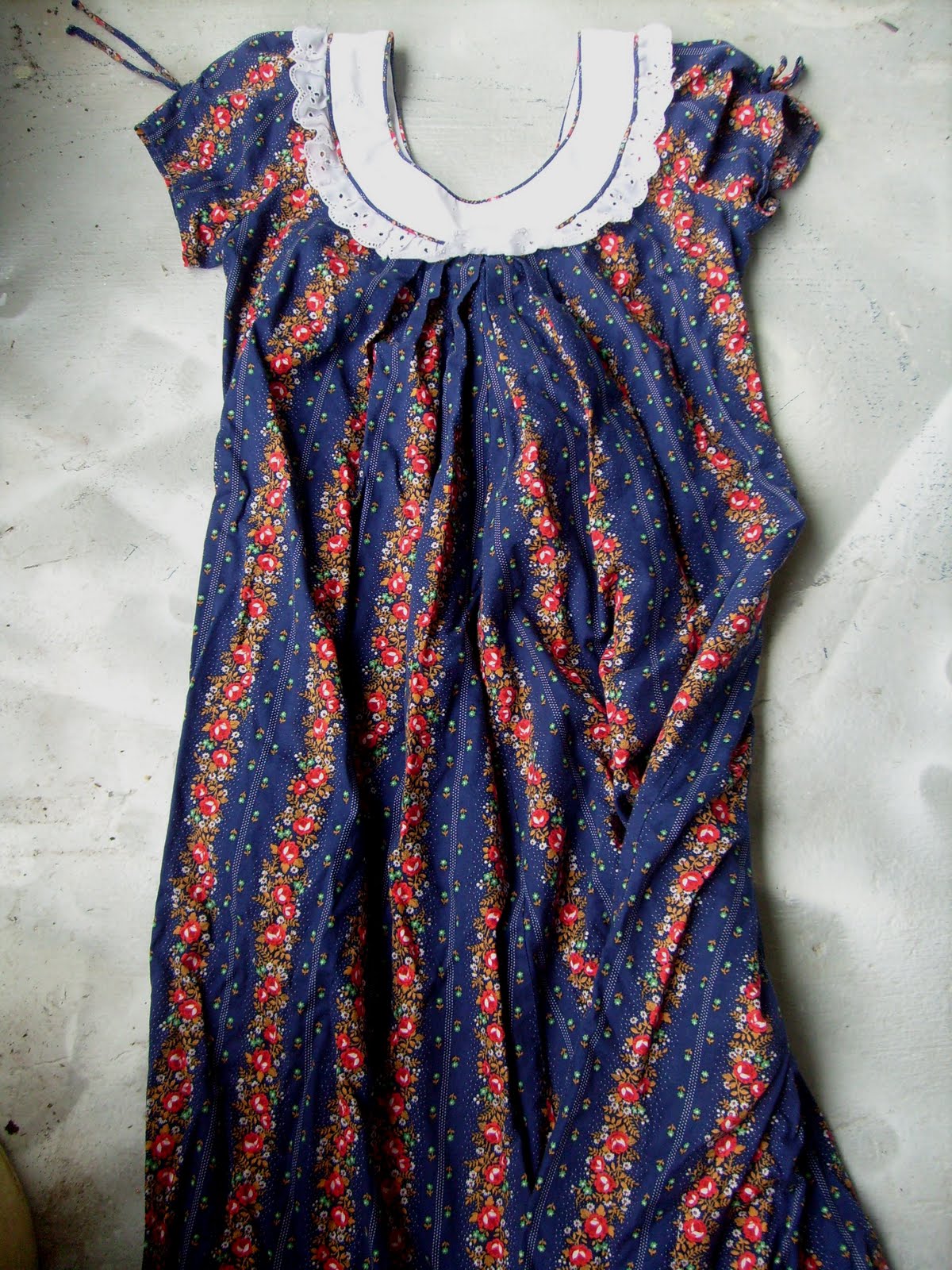 Create / Enjoy Mumu dressHow to take apart and reuse a garment tutorial!