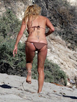 Pamela Anderson Sexy Mini Bikini Pictures