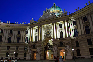 Vienna sightseeing strauss rathhouse opera