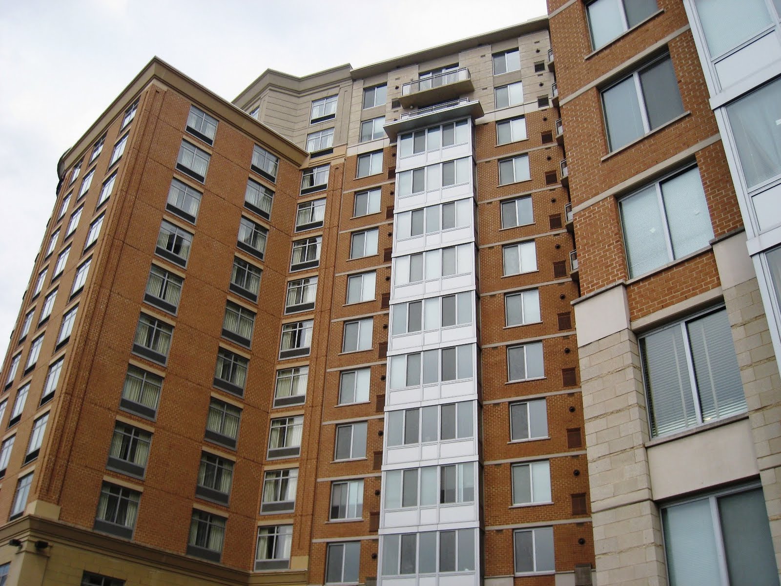 DCmud The Urban Real Estate Digest of Washington DC 555 Mass Condos