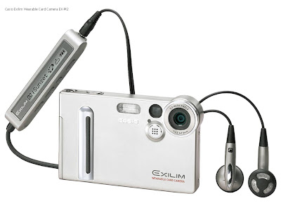உடல் வெப்பத்தால் செல்போன் சார்ஜ் செய்யலாம்  Casio+Exilim+Wearable+Card+Camera+EX-M2