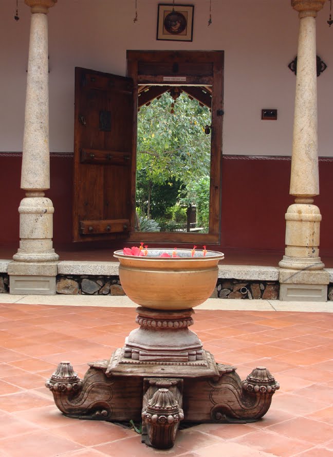 [courtyard.jpg]