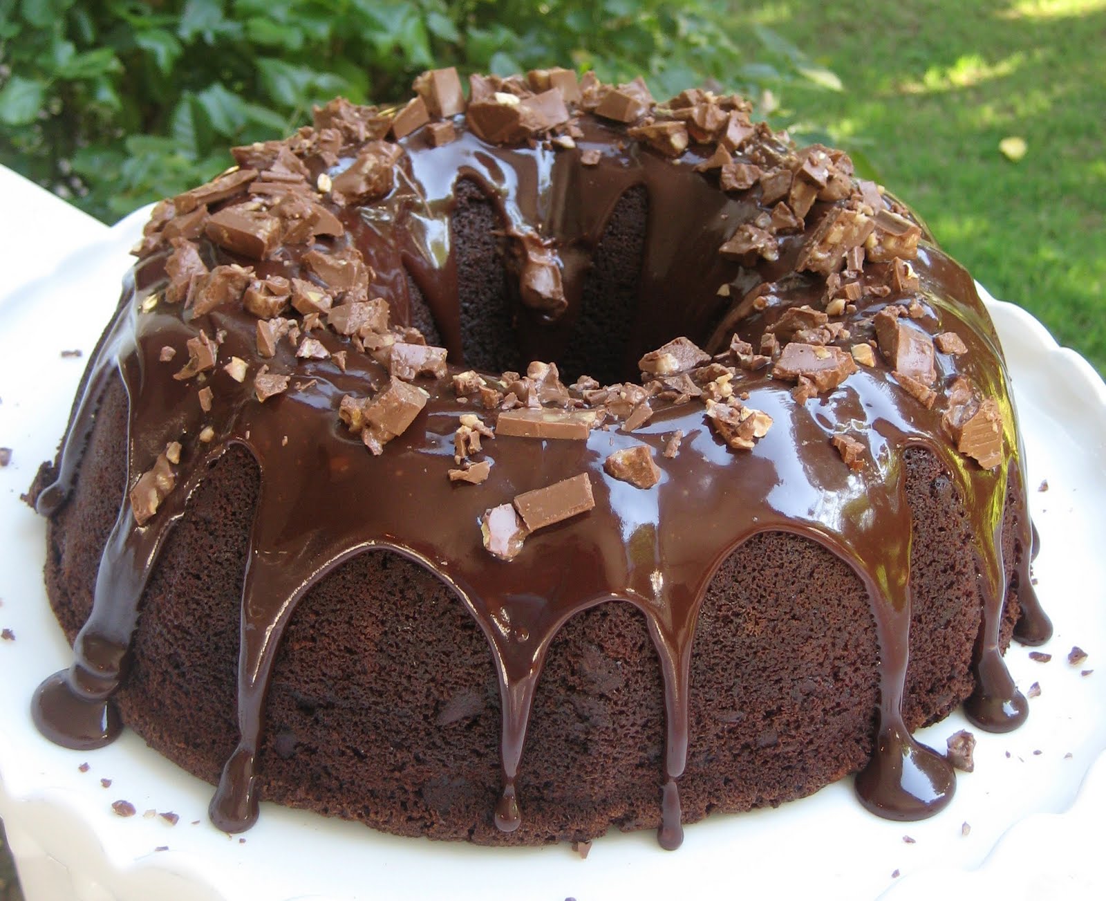 Miranda's Recipes Chocolate Sour Cream Bundt Cake with Homemade ...