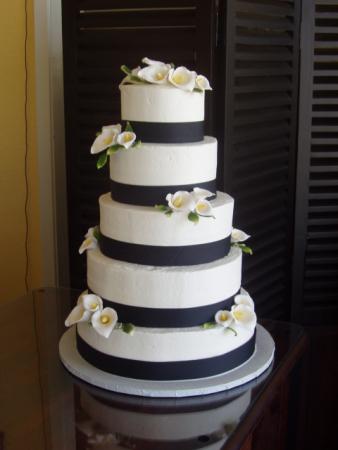 square black and white wedding cakes. square black and white wedding