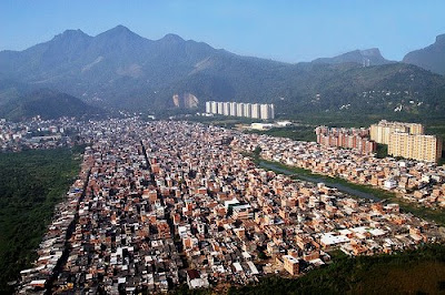 Segurança Pública  Desafios e Perspectivas. Milícias Origens e Desafios.