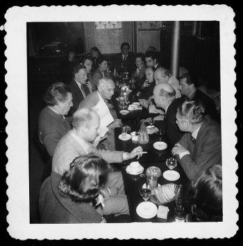 [Le+groupe+surréaliste+au+café+vers+1955.jpg]
