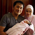 Hanung Bramantyo and Zaskia Adya Mecca donate baby supplies for victims of Merapi