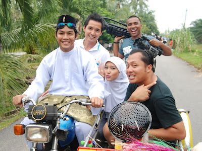 KEMBAR SIANG