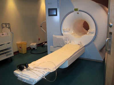 Biomedical Engineering: Magnetic Resonance Imaging (MRI): atomic diagram of hydrogen 