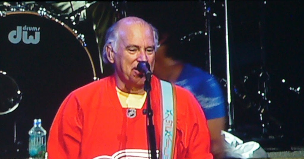 Jimmy Buffett Announces Summer 2009 Detroit Show At DTE Energy Music