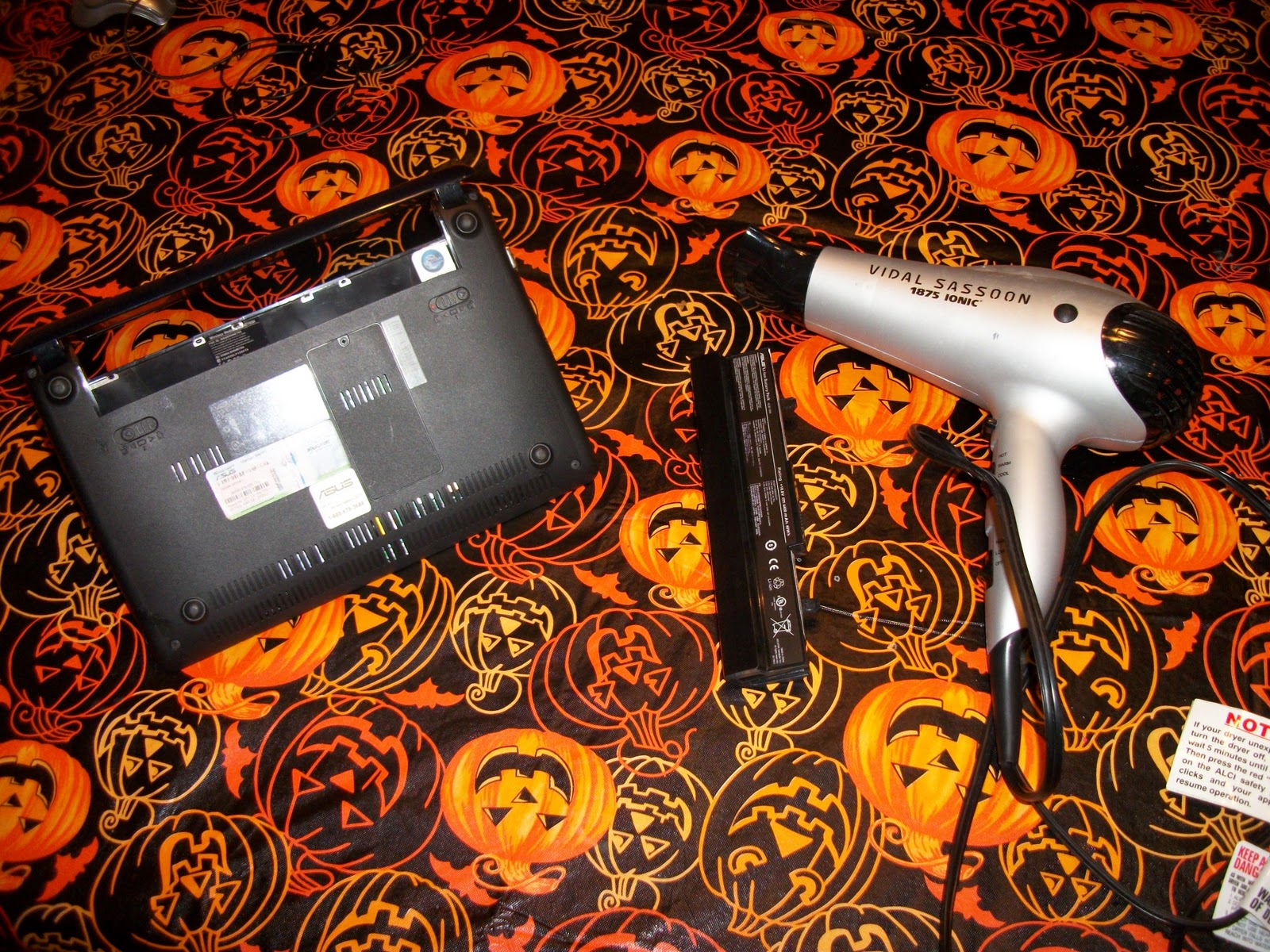 Secrets of Mom What to do should you spill water on your laptop