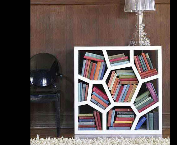 [sean-yoo-opus-shelf.jpg]