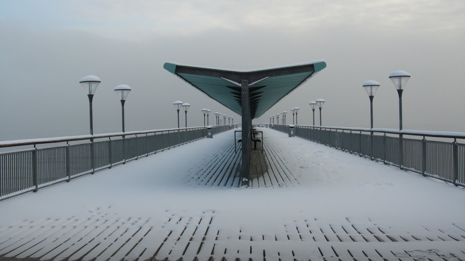 Maggie's Magic Pantry Snow on the beach at Bournemouth
