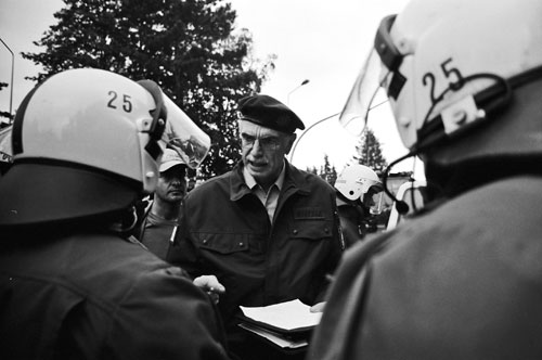 [G807_POL_09.jpg]