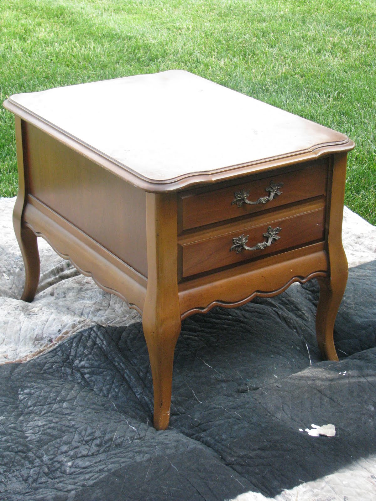 Endtable makeover with video on "WORM HOLING" The Magic Brush Inc