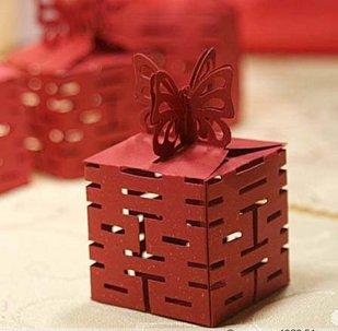 [四面镂空+红喜字.jpg]