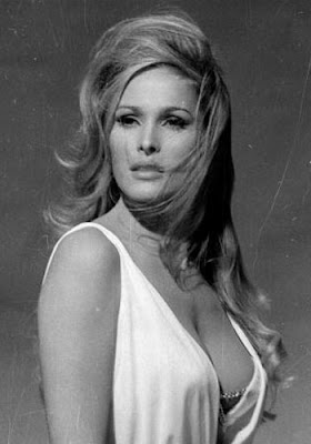 Ursula Andress