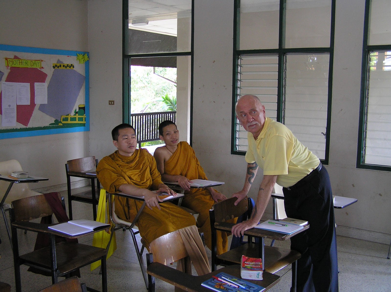 2010 write essay image