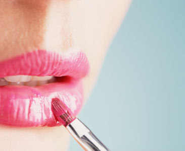 Lip gloss moisturizes