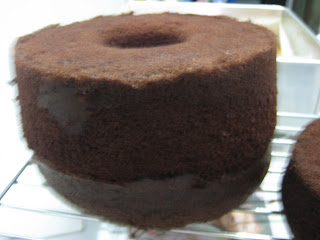 BerryFood: Moist Chocolate Chiffon Cake