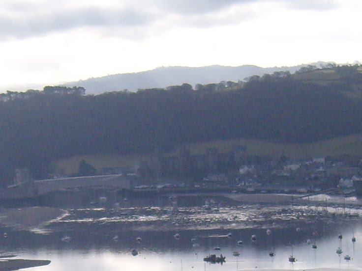 [Deganwy+Castle+and+the+Great+Orme+026.jpg]