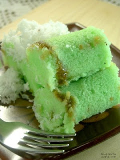kue+putu_5.jpg