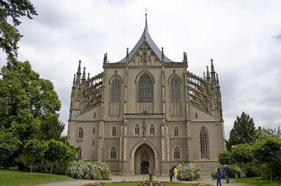 [bone_chruch_01.jpg]