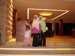 Mom With Three Daughters