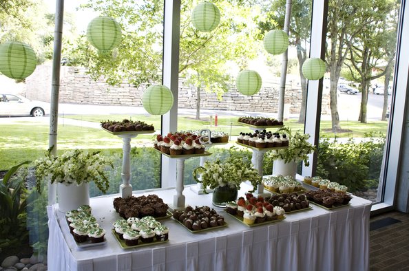 moss green and gold wedding centerpieces