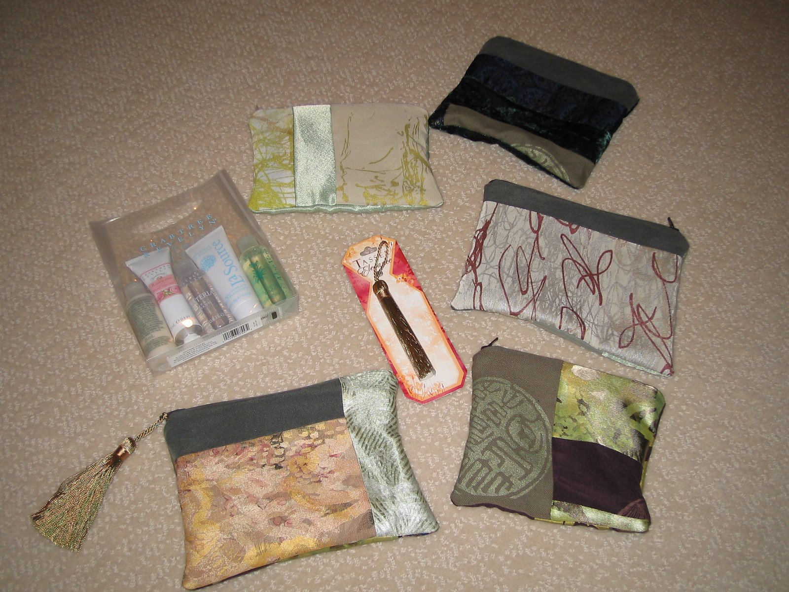 [gift+pouches+patchwork+november+2008.jpg]
