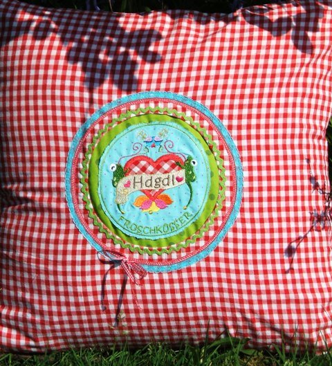 [2006_0101froglove30003.JPG]