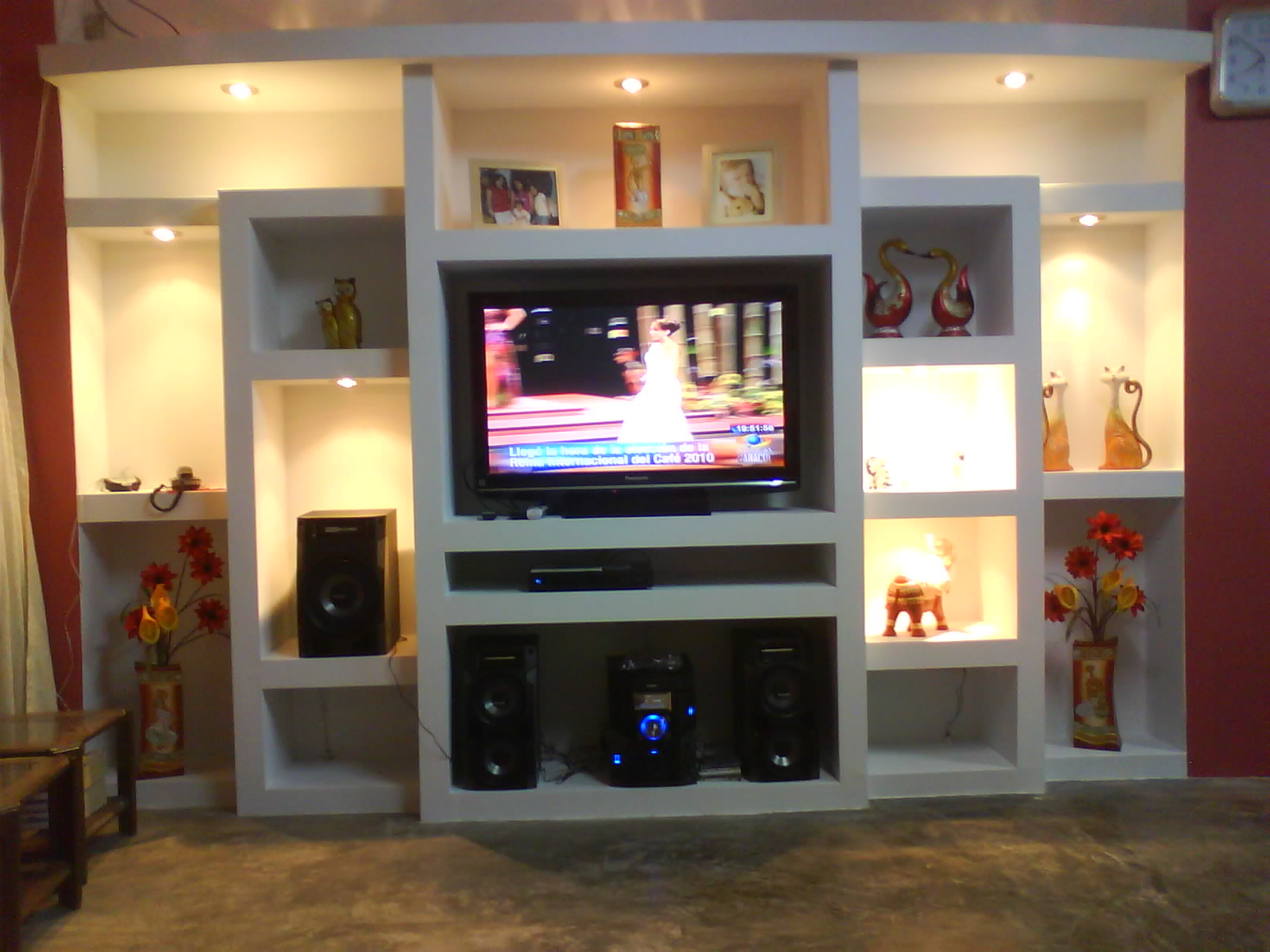 SISTEMA DRYWALL MUEBLES DE TELEVISION