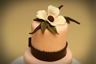 Dogwood+flower+cake