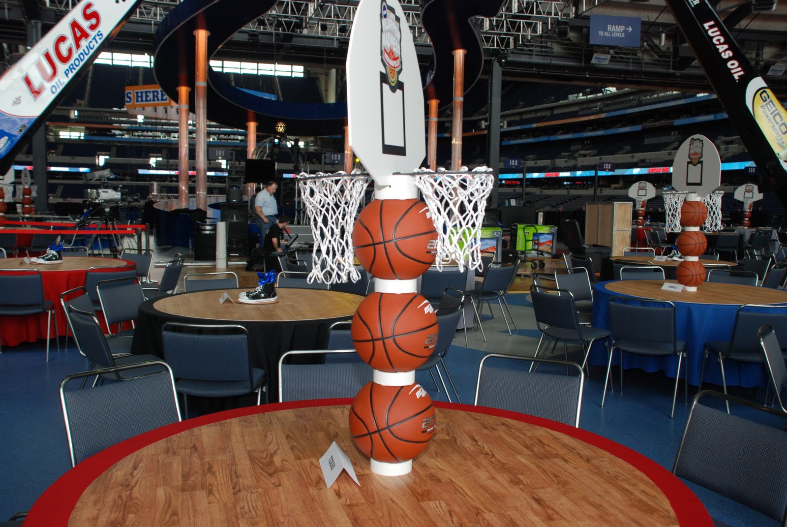 Basketball centerpiece ideas.