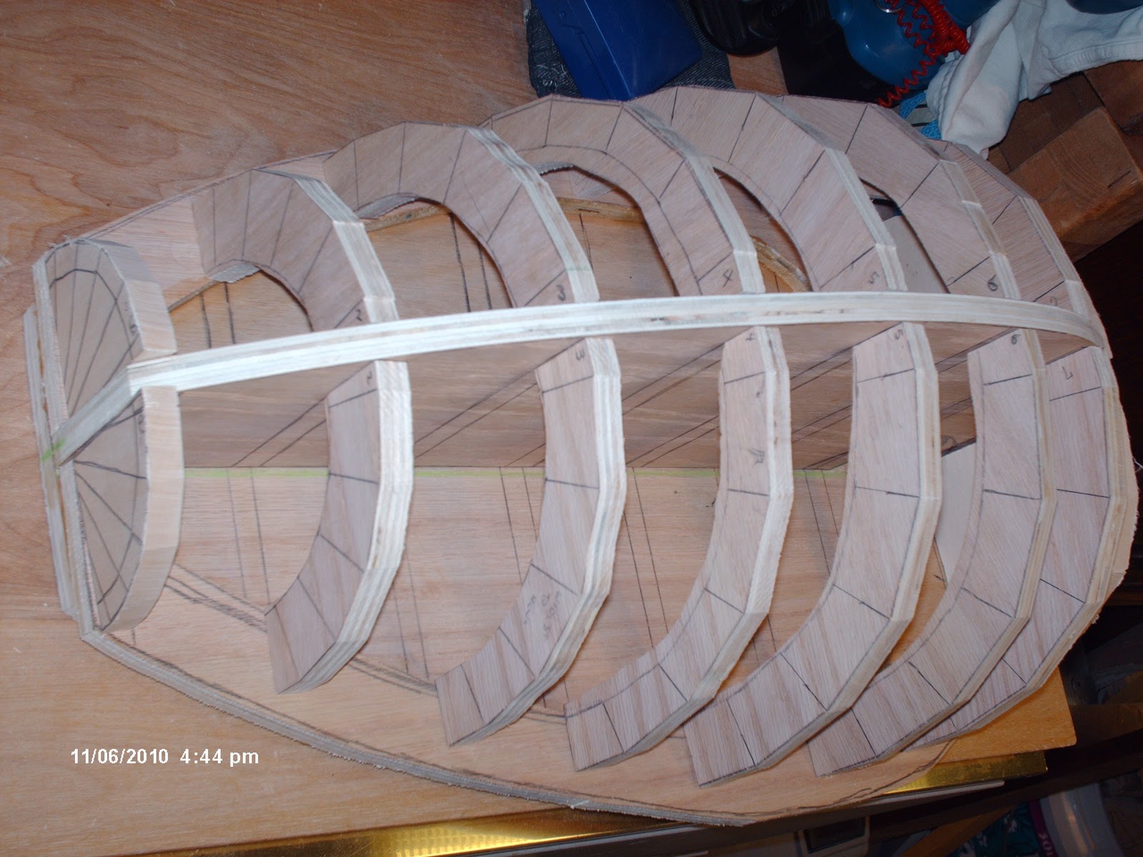 Baroque Lute Building Bach or Bust Built a second mold of MDF,MADE A