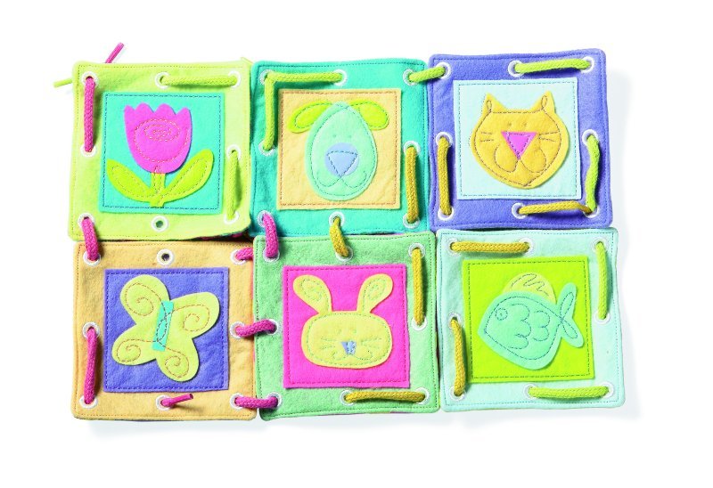 [ManLacingQuiltPieces.jpg]