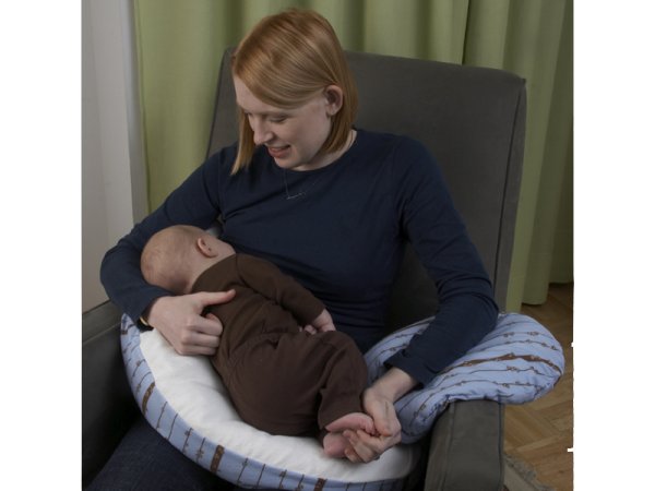 [blessednest2+pillows.jpg]