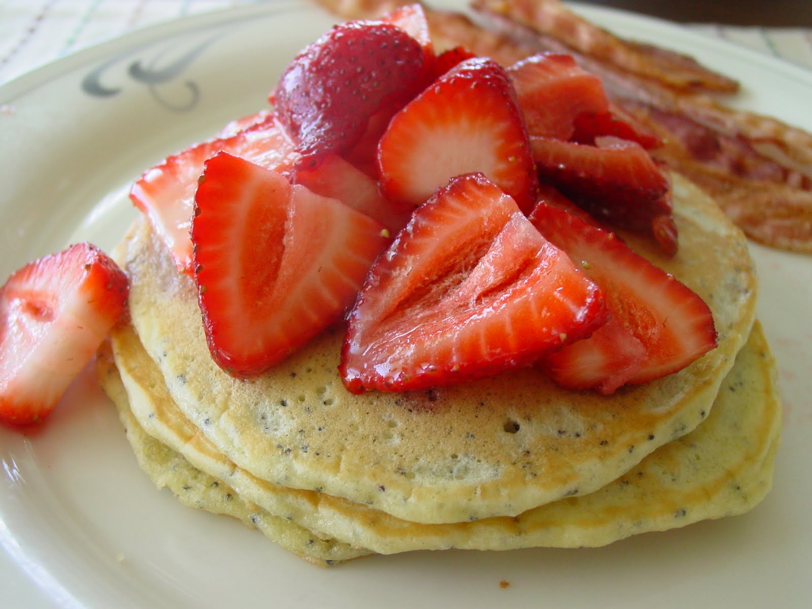 [Lemon+Poppyseed+Pancakes+048.JPG]