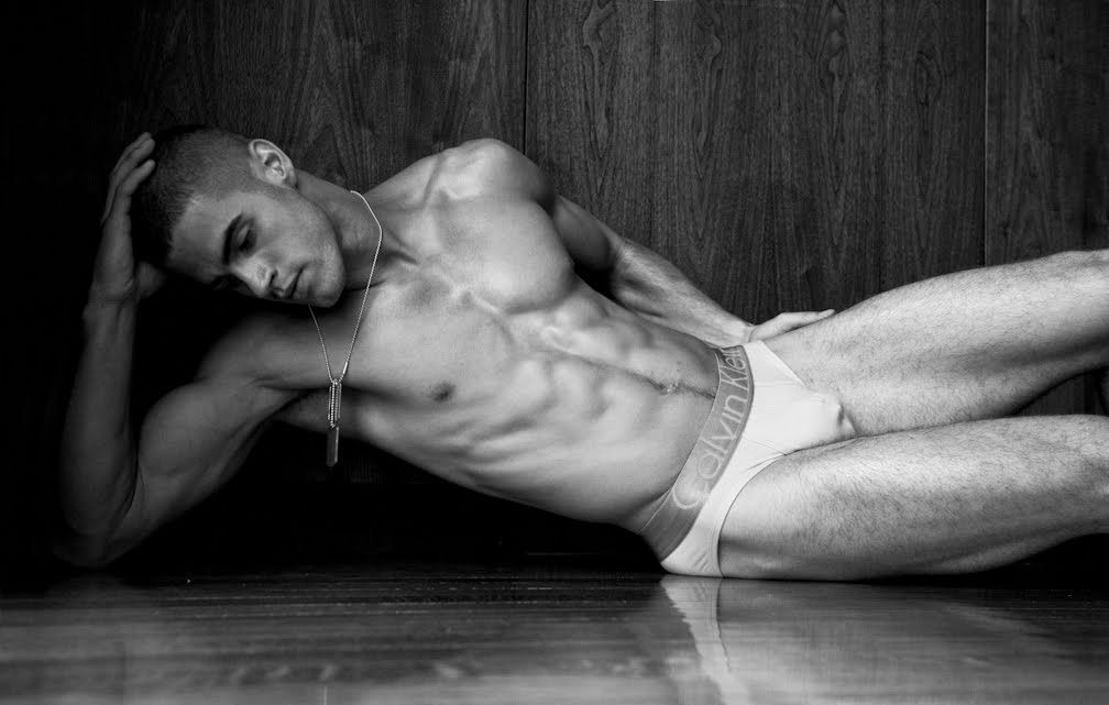 [Chad_White_2009_8.jpg]
