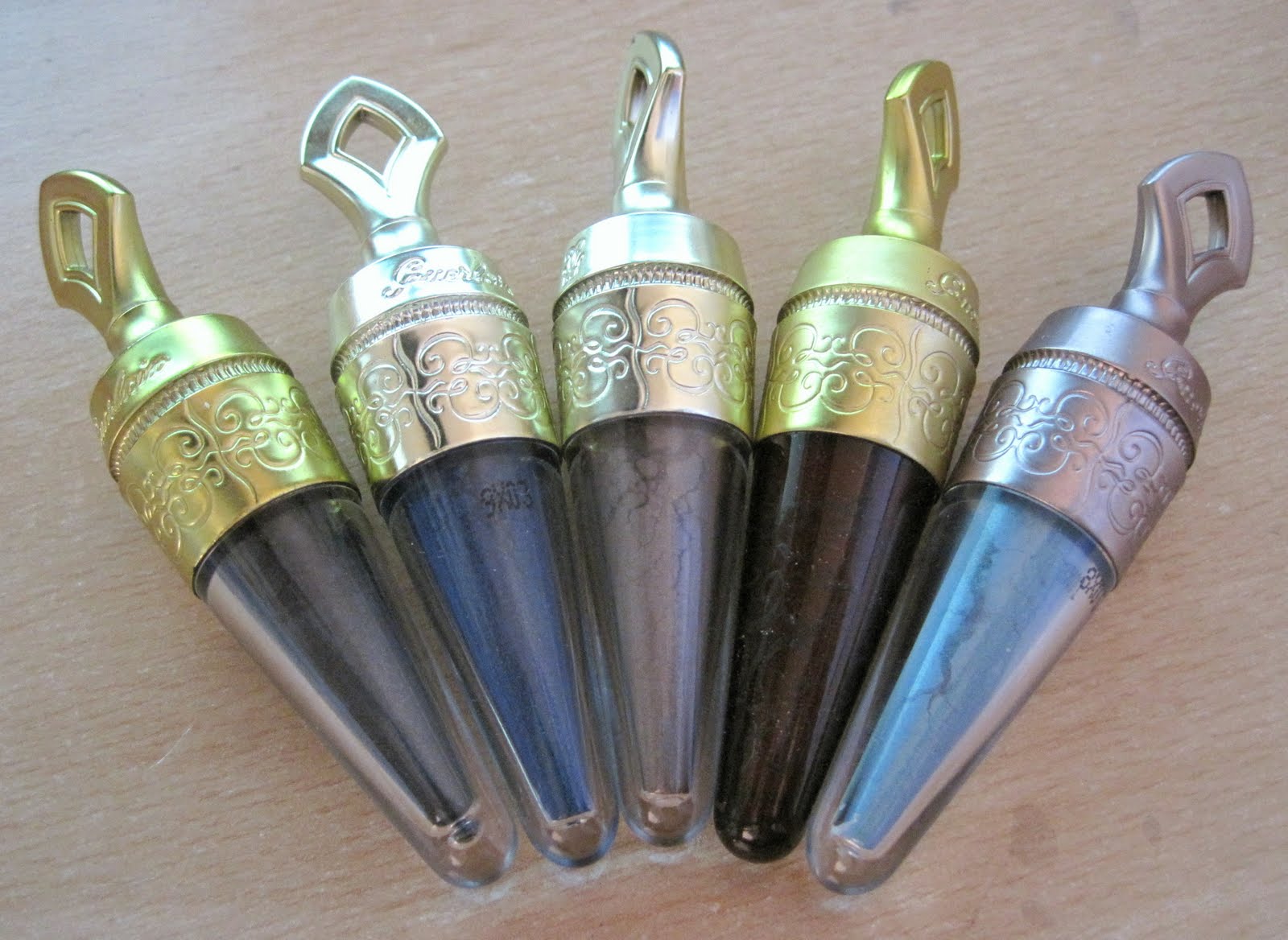 Guerlain Terracotta Kohl Loose Powder Eyeliner ovjuklhtd