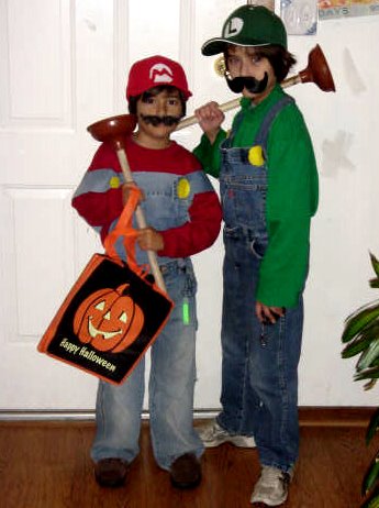 [halloween2.JPG]